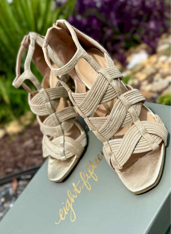 Shoe Size 6 Gold Leather Luxury - Pumps