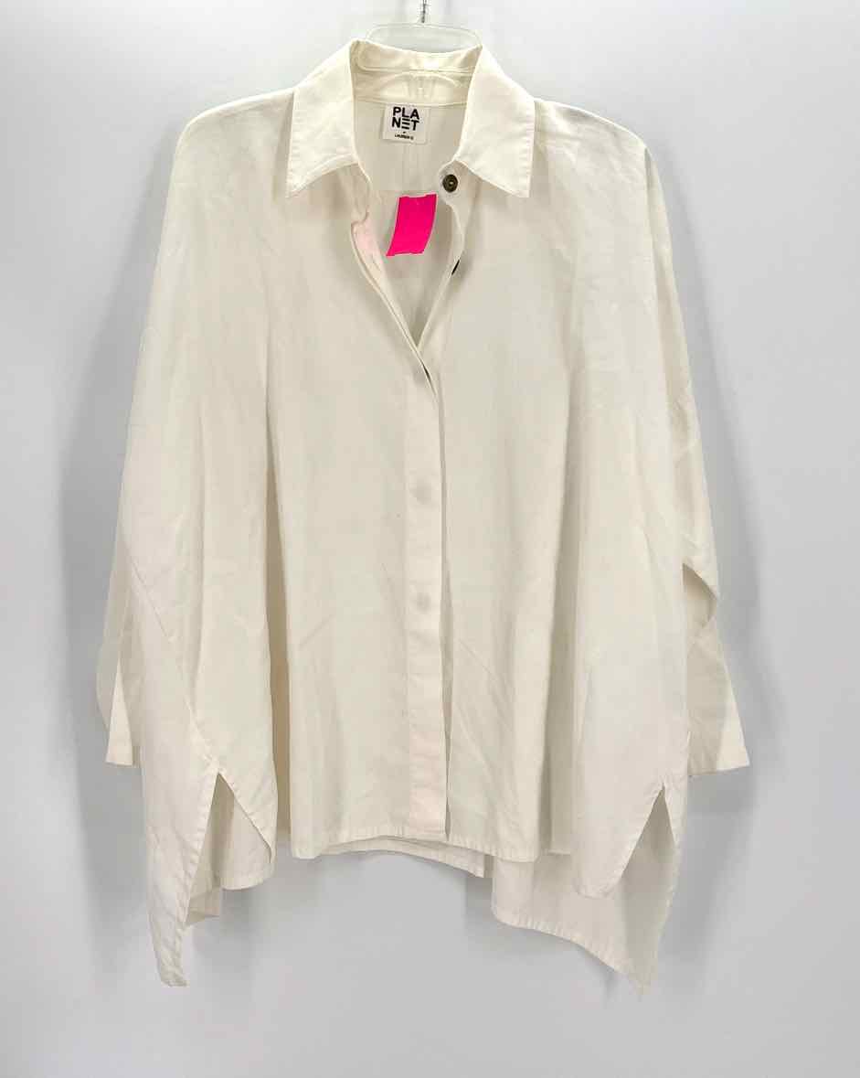 Size 3X PLANET Ivory Shirt