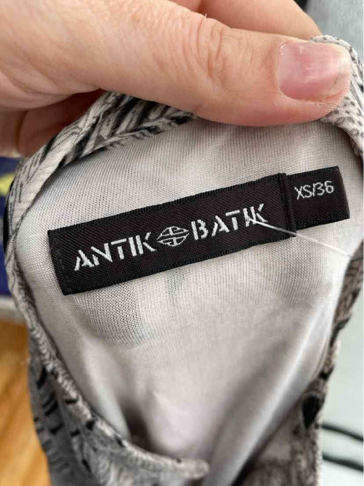 Size XS Antik Gray Dress