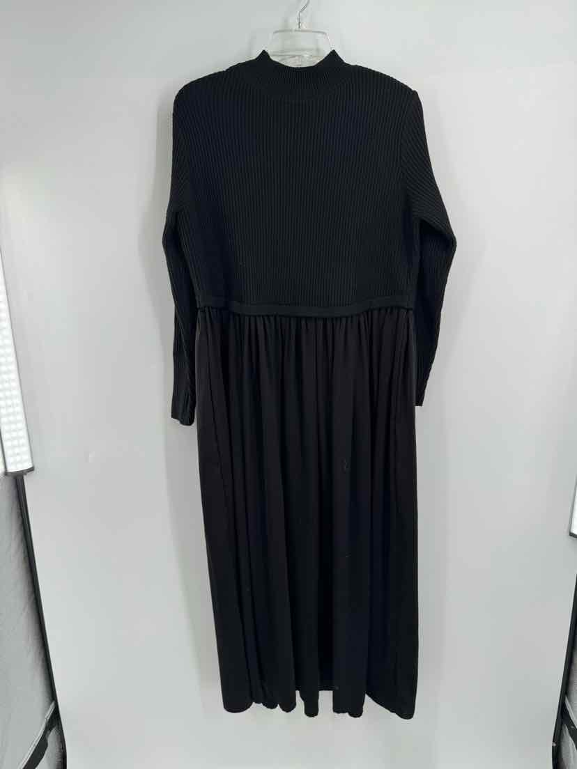 Size 14/16 Black Dress