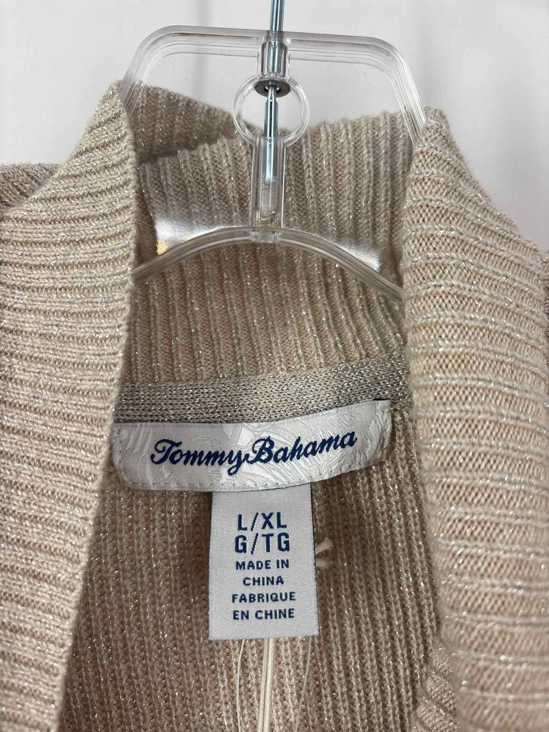 Size L TOMMY BAHAMA Gold Knit Sweater