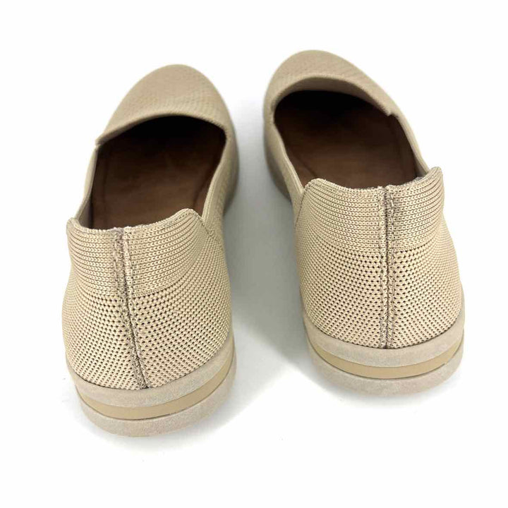 Shoe Size 9 EARTH ORIGINS Tan Flats