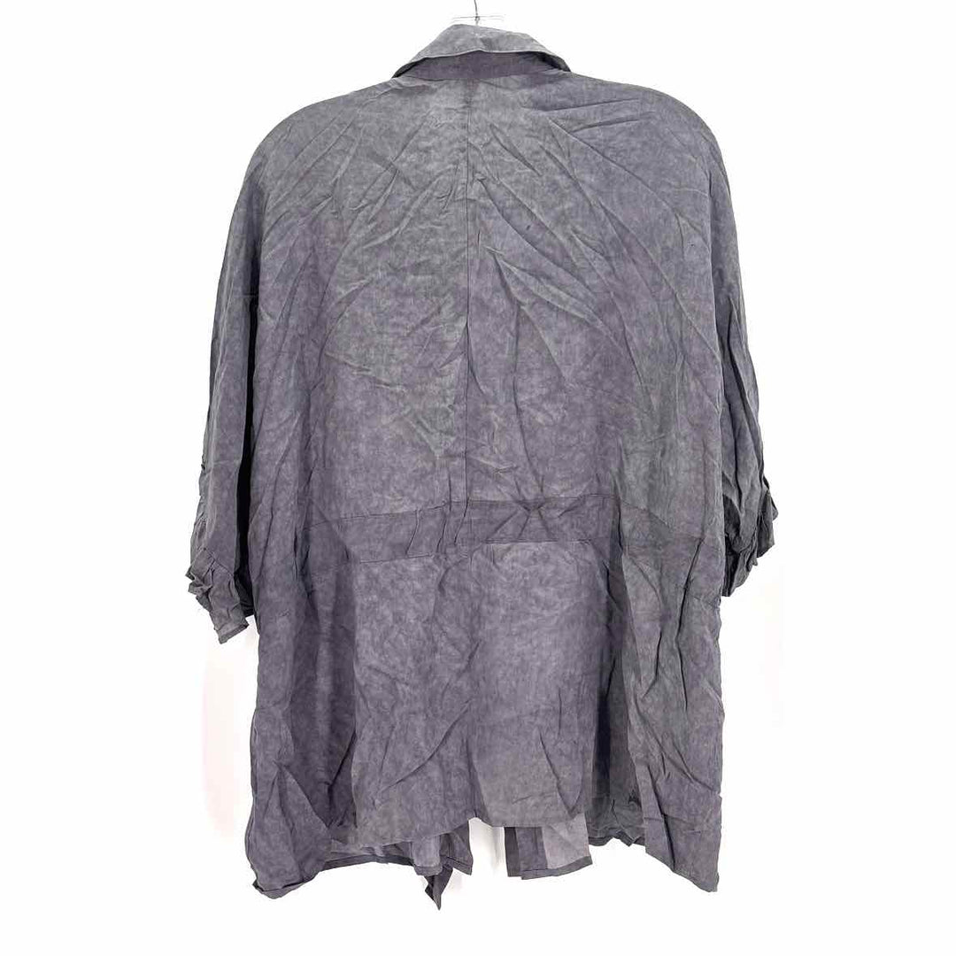 Size M Gray Shirt