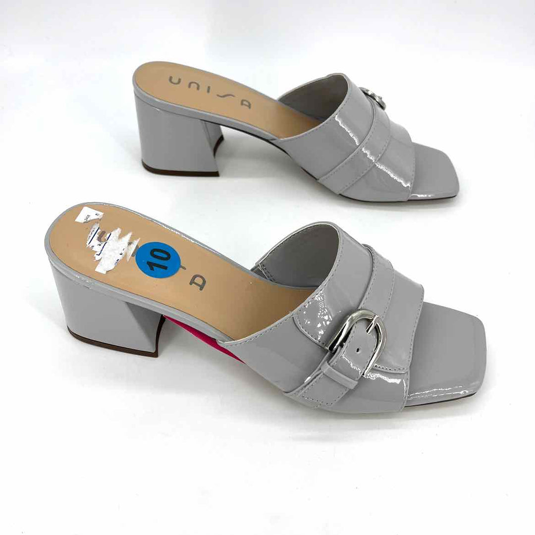 Shoe Size 10 UNISA Gray Patent Sandals