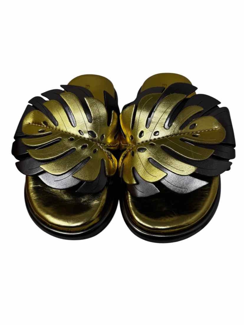 Shoe Size 9 FARM RIO Gold Leather Sandals
