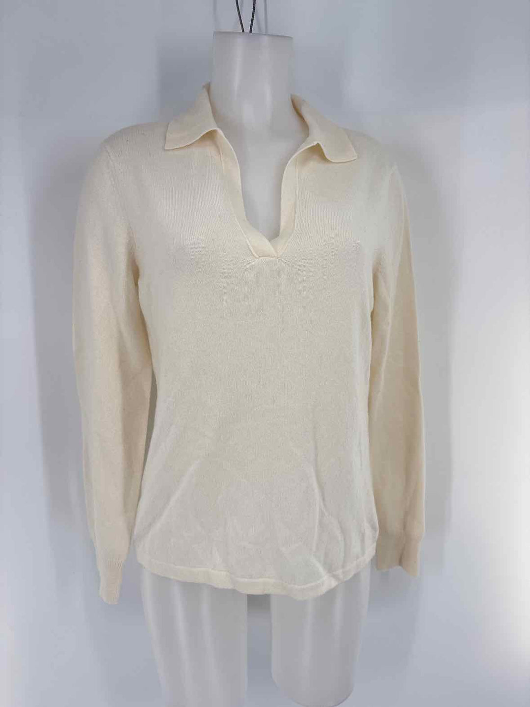 Size M J MCLAUGHLIN Cream Sweater