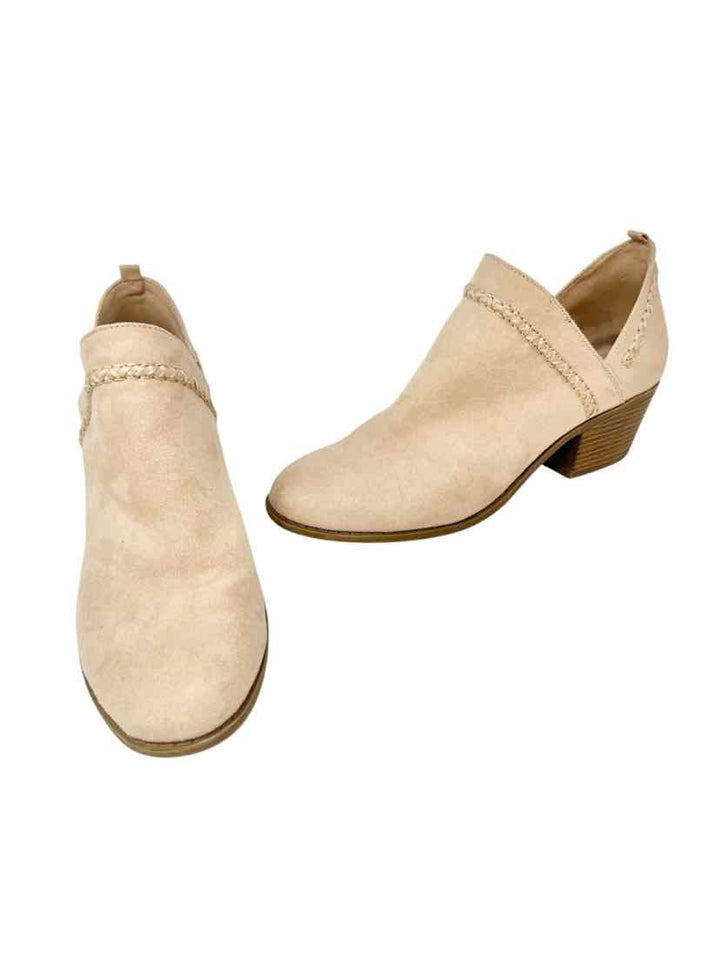 Shoe Size 9 FERGALIOUS Tan Boots