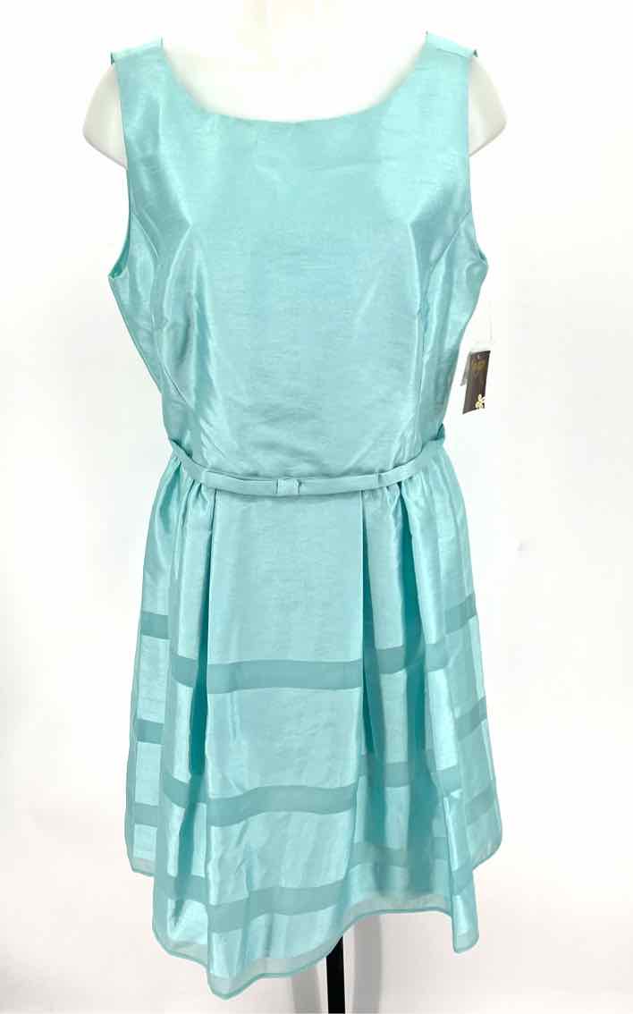 Size 14 TAYLOR Aqua Dress