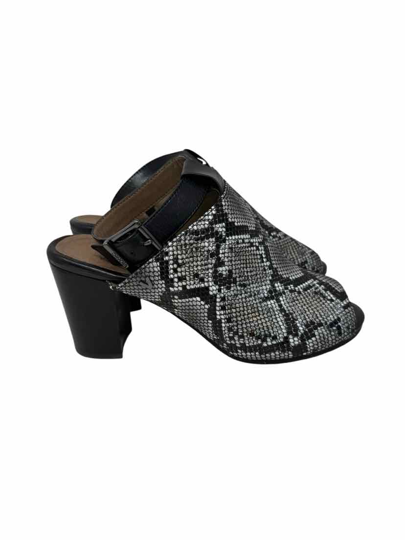Shoe Size 9 VIONIC Black Print Boots