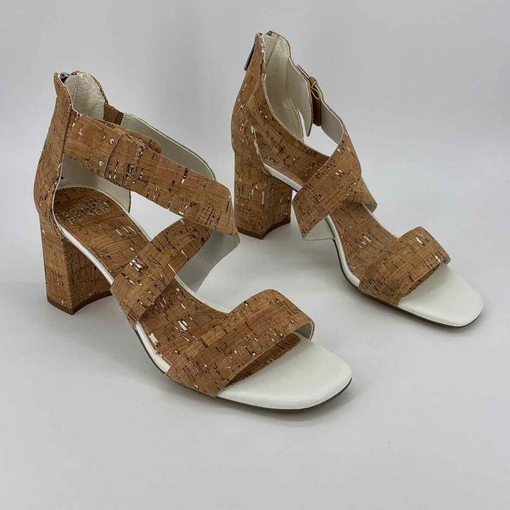 Shoe Size 10 DONALD PLINER Sandals