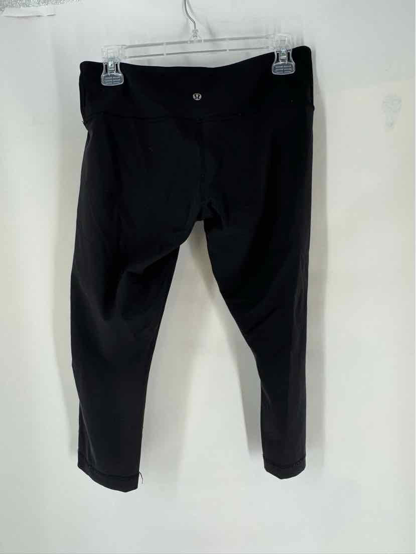 Size M Lululemon Black Capri