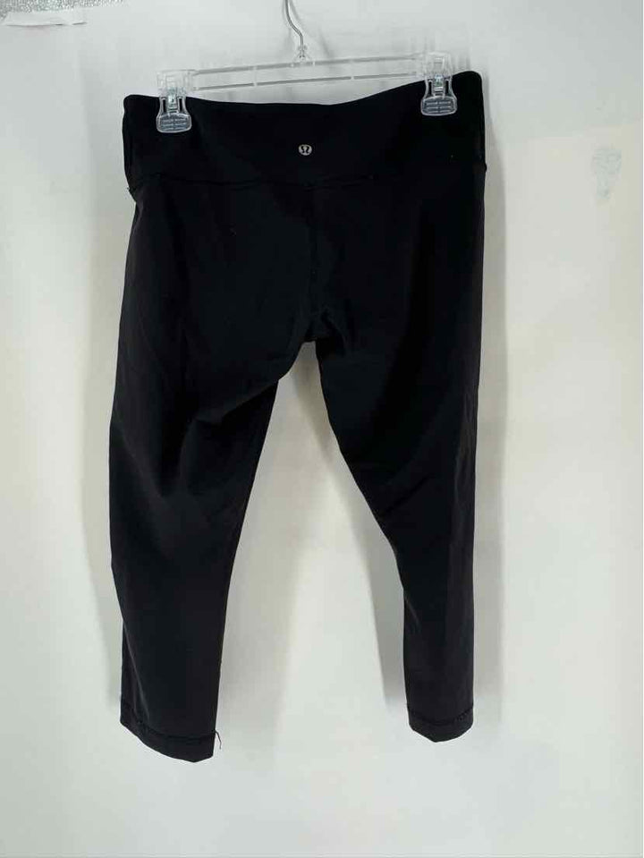 Size M Lululemon Black Capri