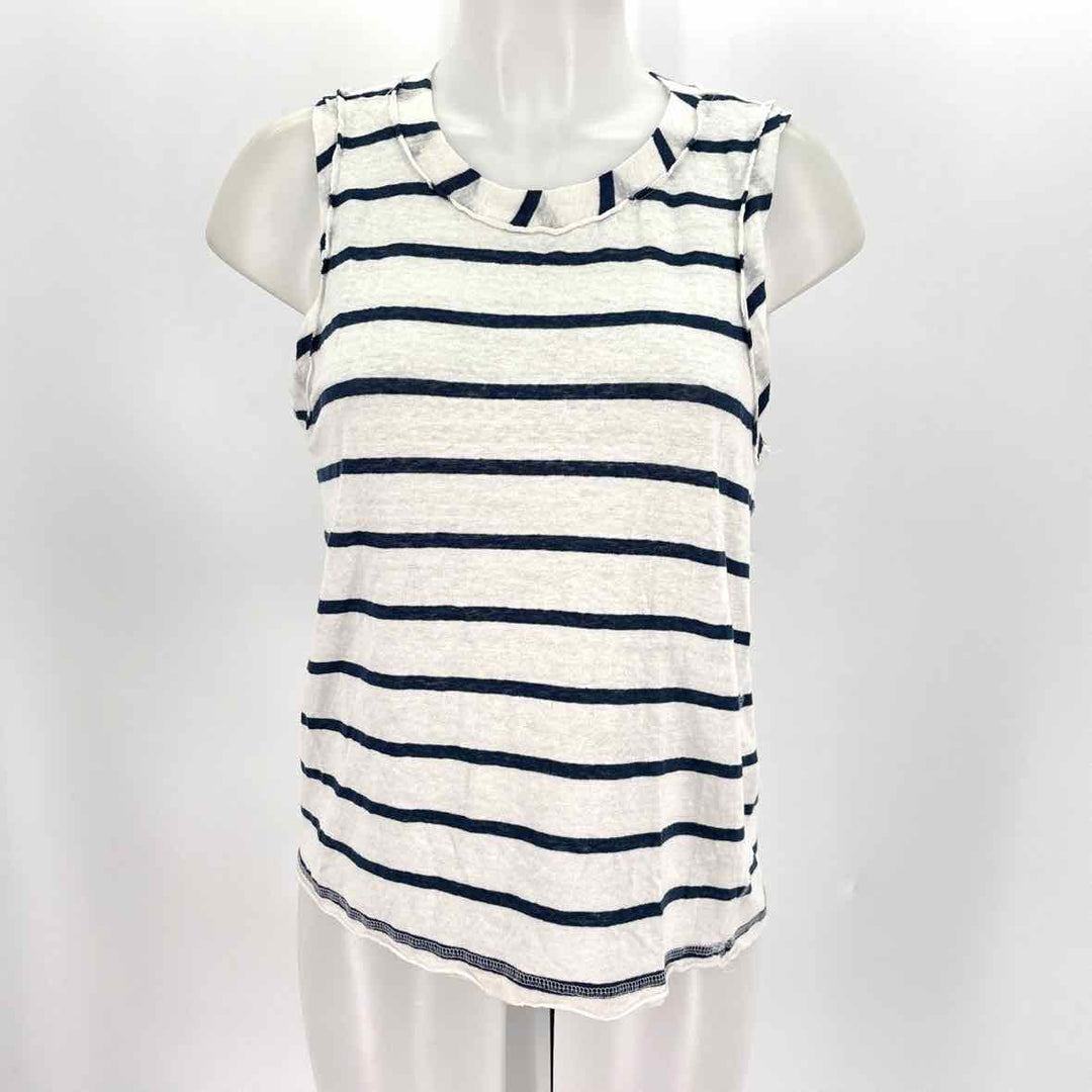 Size M CHASOR White Print Shirt