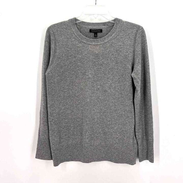 Size M Banana Republic Gray Sweater