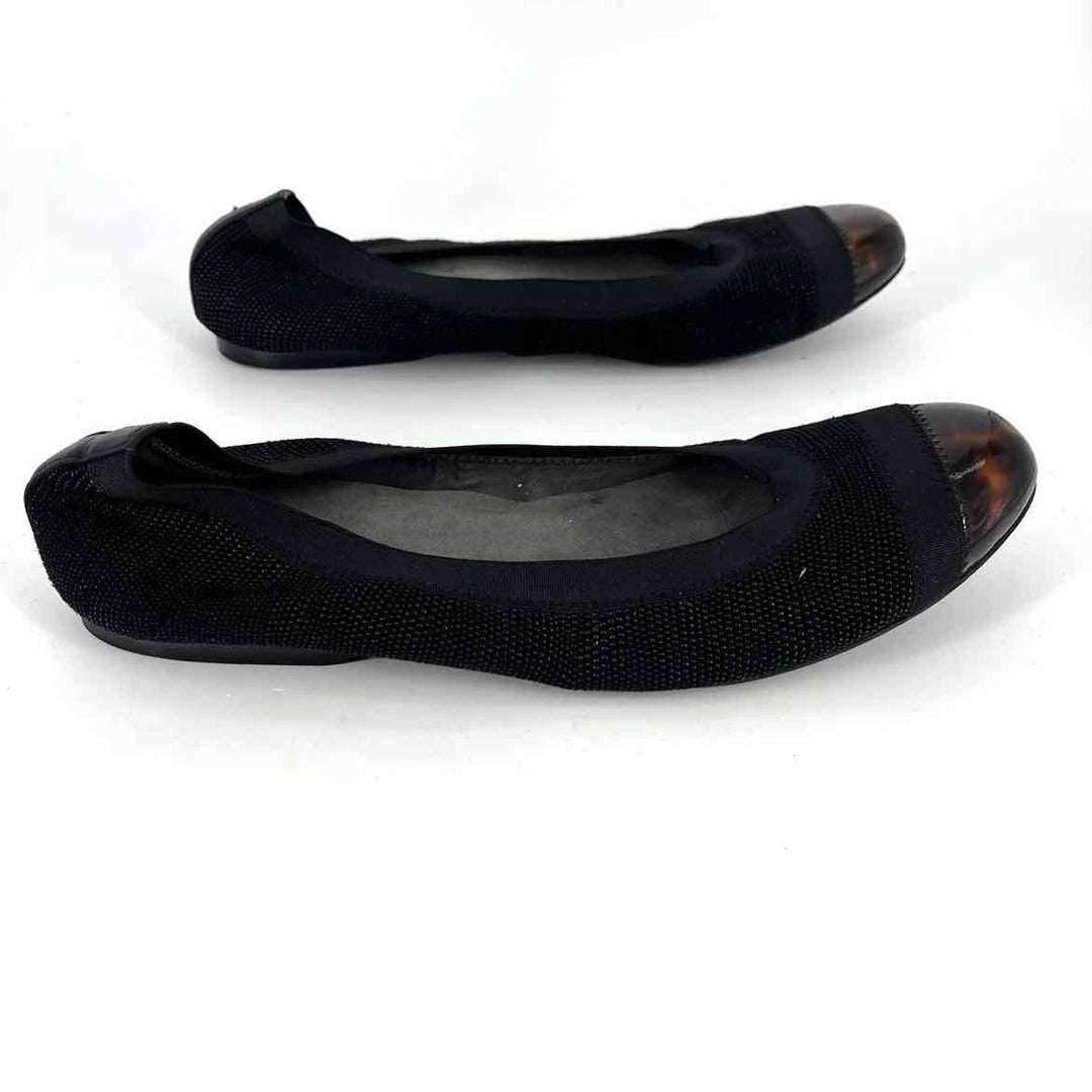 Shoe Size 10 Stuart Weitzman Black Flats