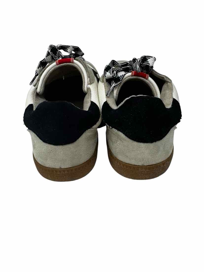 Shoe Size 10 Gray Sneakers
