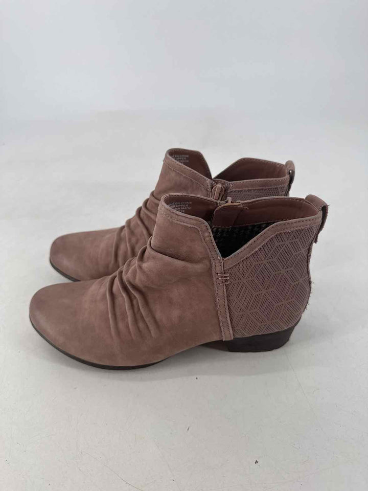 Shoe Size 7.5 ROCKPORT Pink Boots