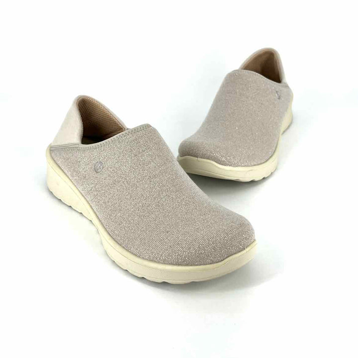 Shoe Size 7.5 LIFESTRIDE Cream Knit Sneakers
