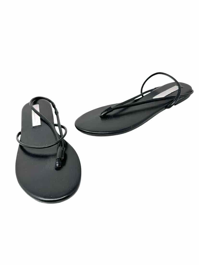 Shoe Size 9 CHINESE LAUNDRY Black Sandals