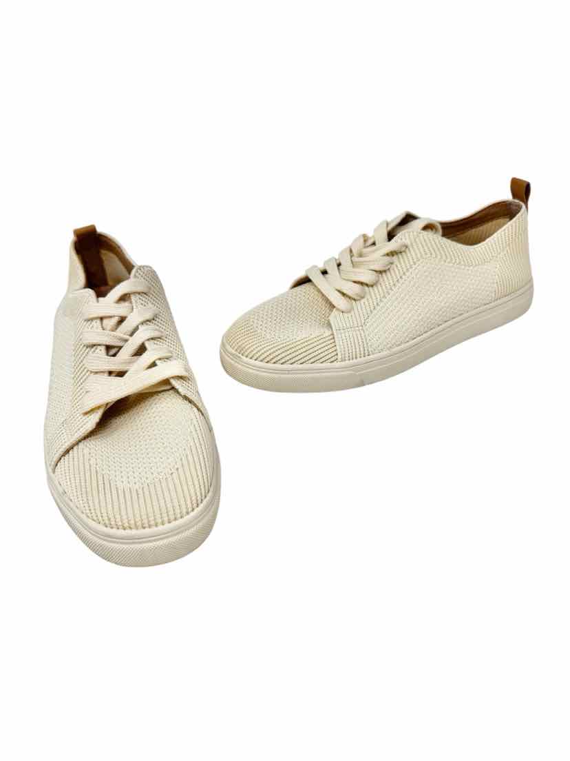 Shoe Size 8.5 LUCKY Cream Sneakers
