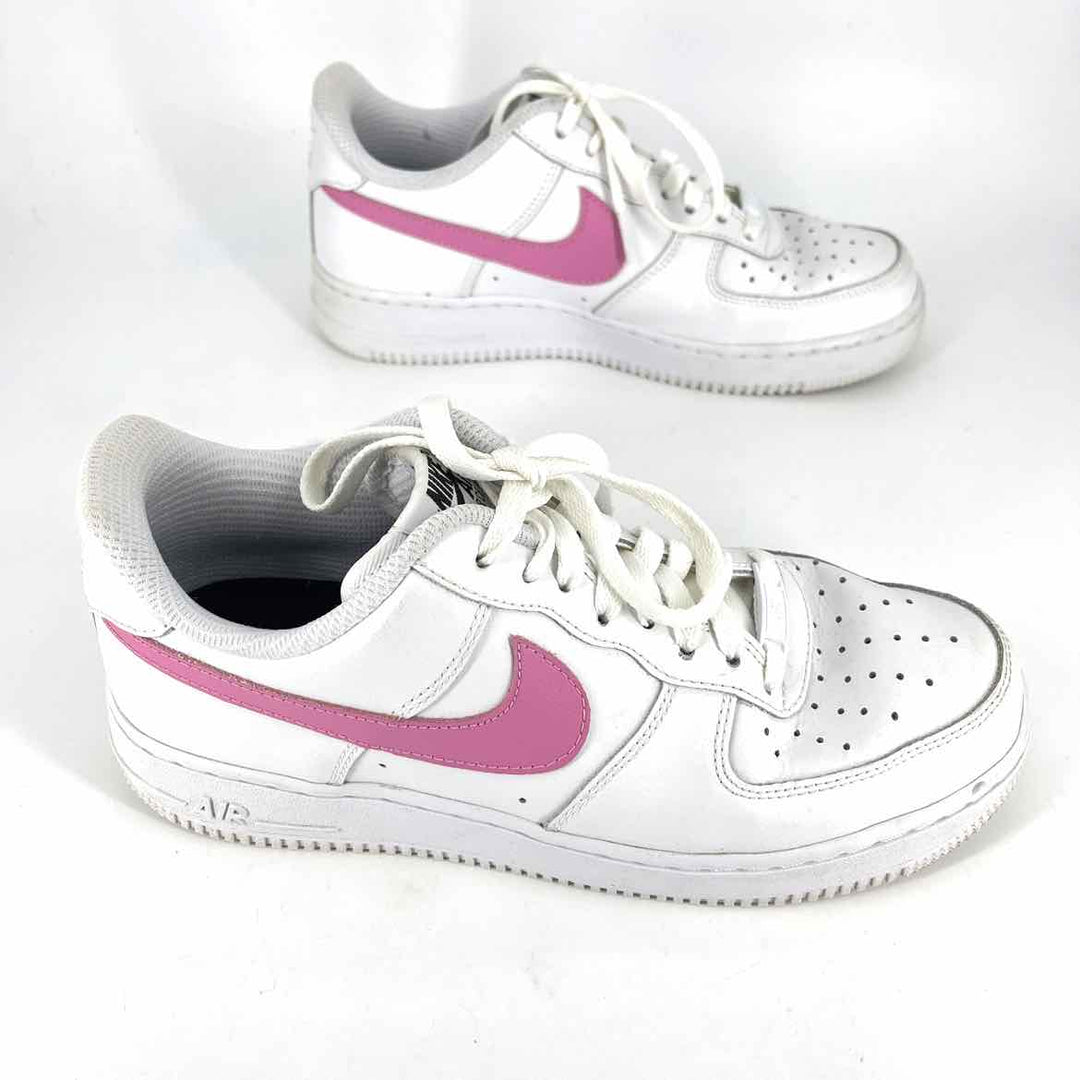 Shoe Size 8.5 Nike White Leather Sneakers