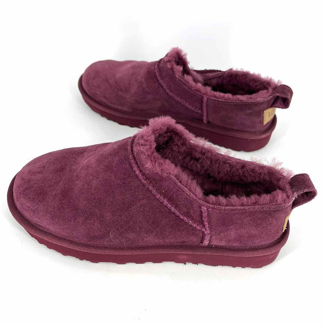 Shoe Size 8 Ugg Burgundy Leather Clogs