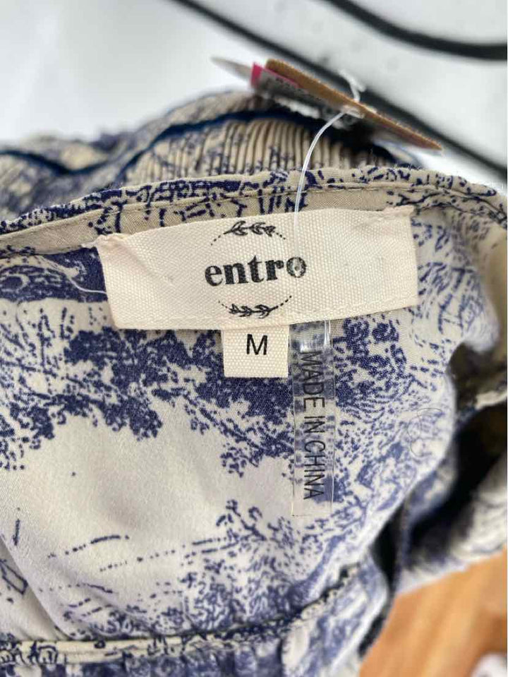 Size M ENTRO Navy Print Dress