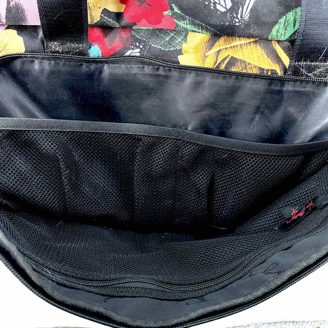 VERA BRADLEY Duffle Bag