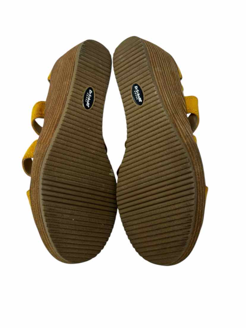 Shoe Size 9.5 dr scholls Yellow Sandals