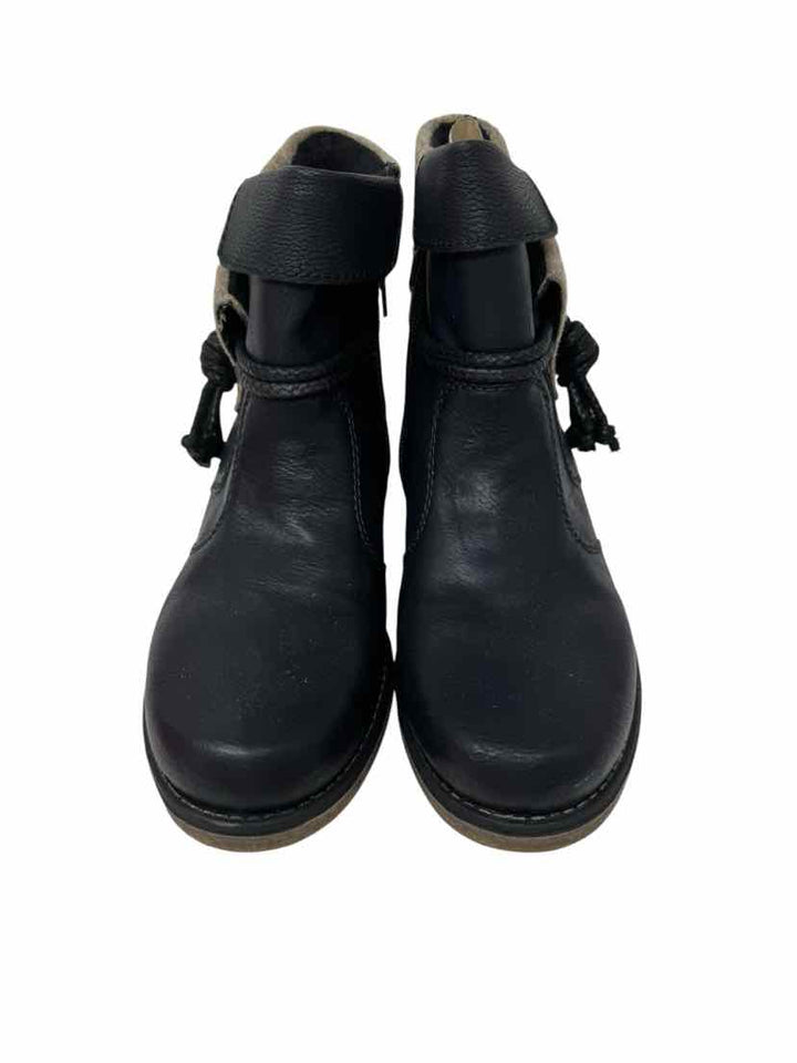 Shoe Size 41 Black Boots