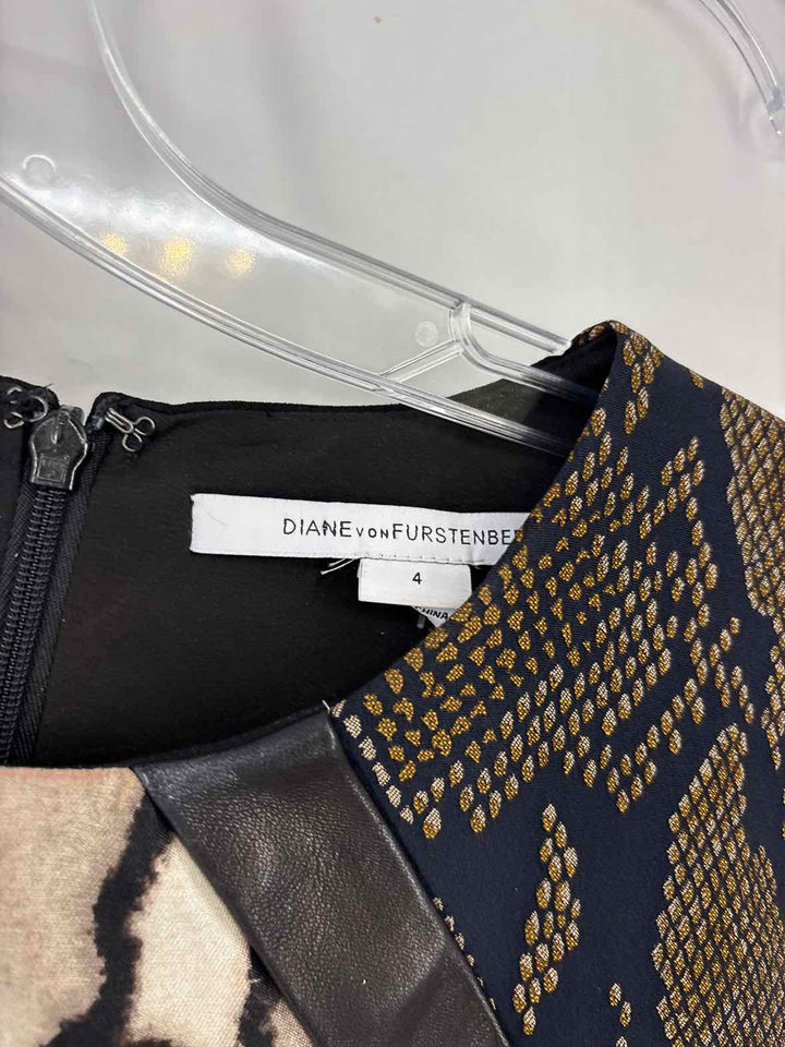 Size 4 DIANE VON FURSTENBERG Brown Print Dress