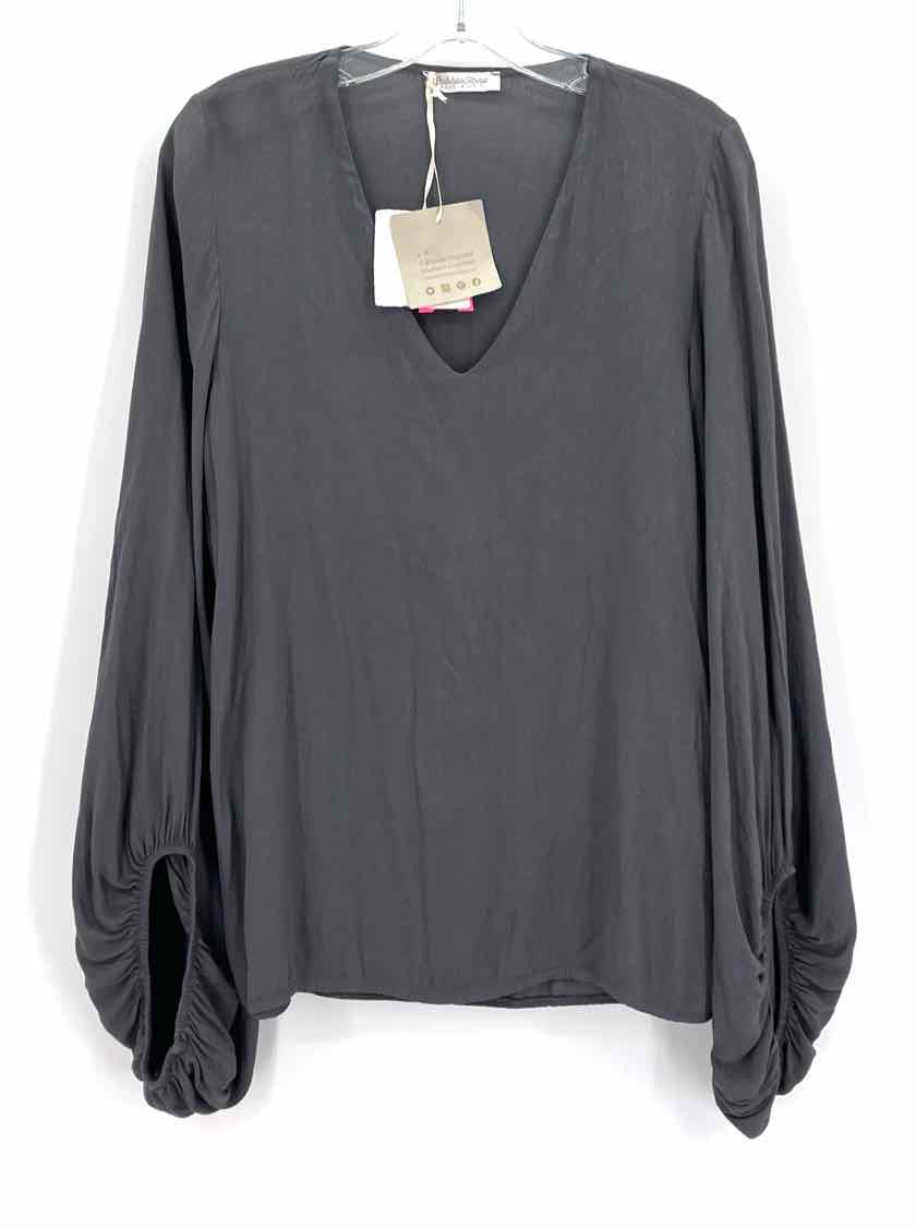 Size L Gray Shirt