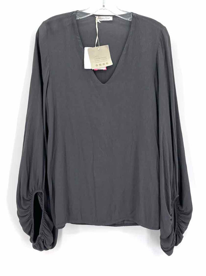 Size L Gray Shirt