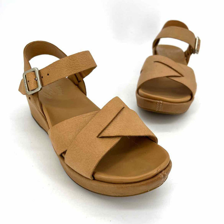 Shoe Size 6 KORK EASE Camel Leather Sandals