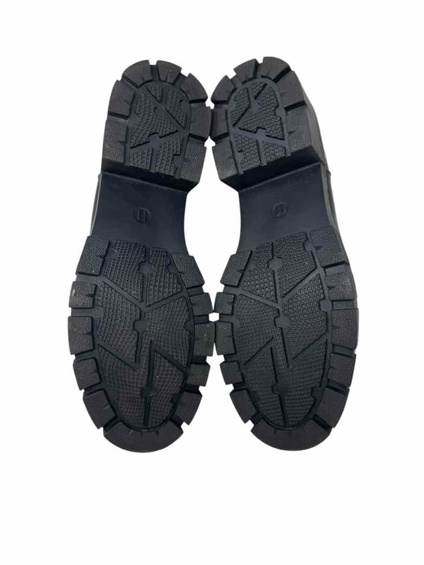 Shoe Size 11 Black Boots