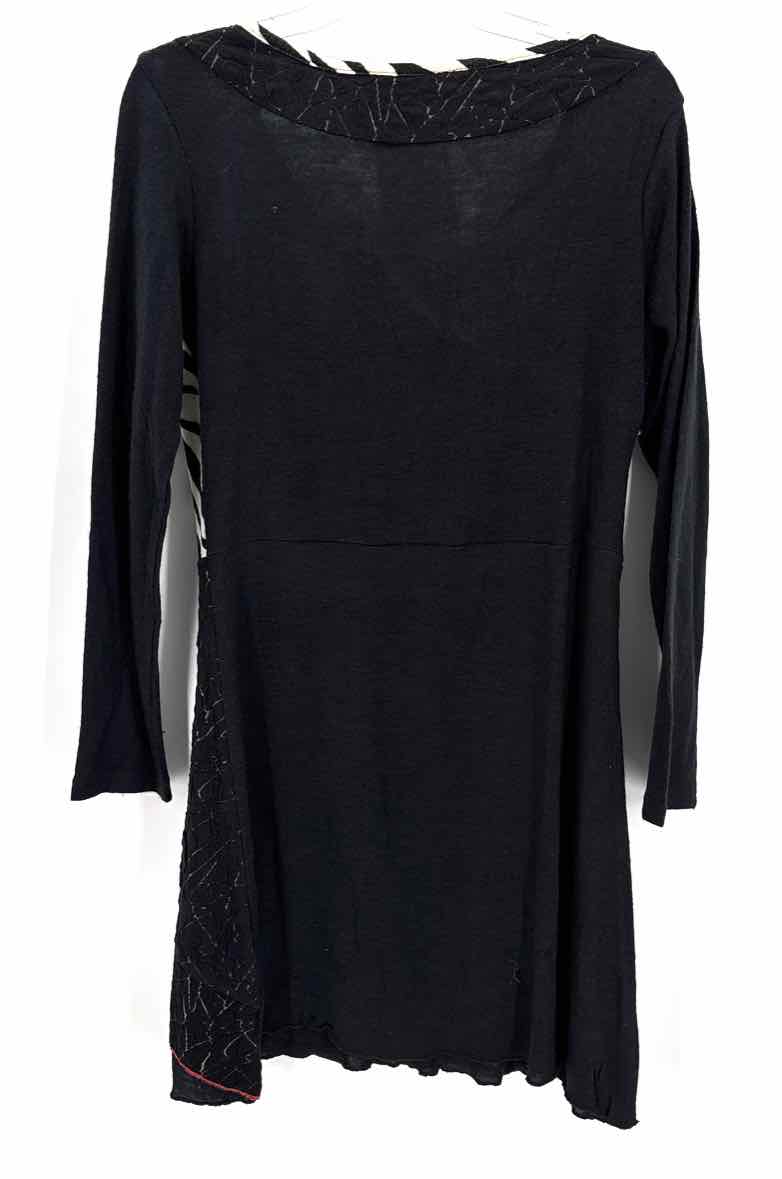 Size M Multi-Color Dress