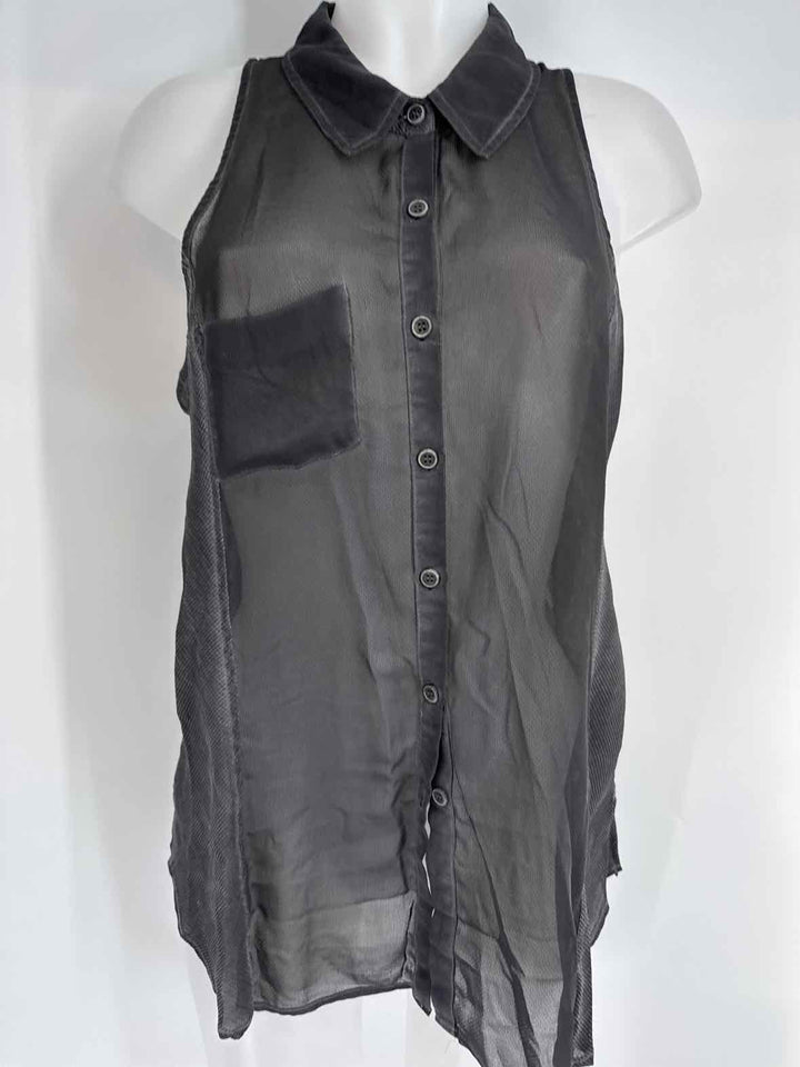 Size M WE THE FREE Gray Shirt