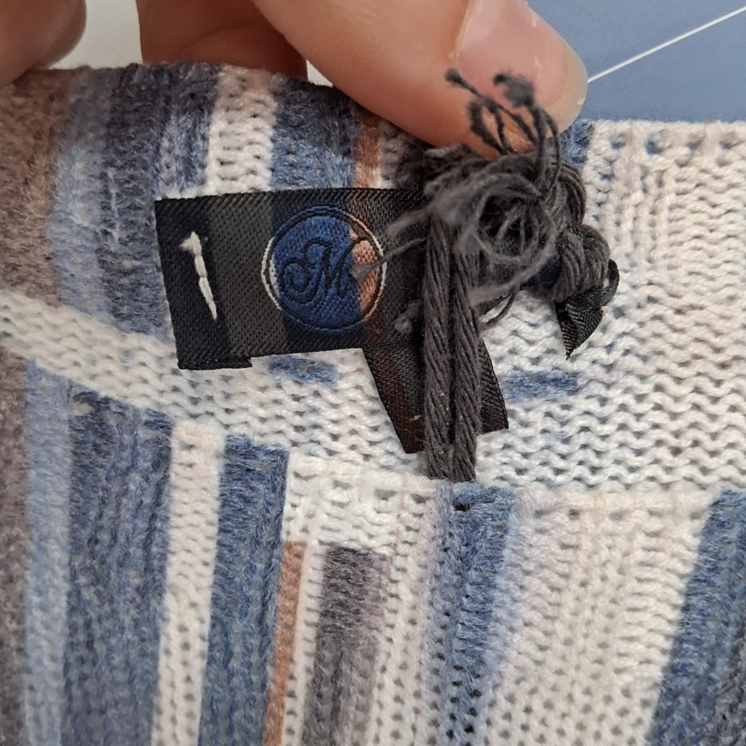 Size L Blue Sweater