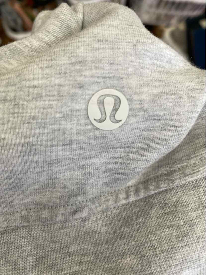 Size M Lululemon Gray Shirt