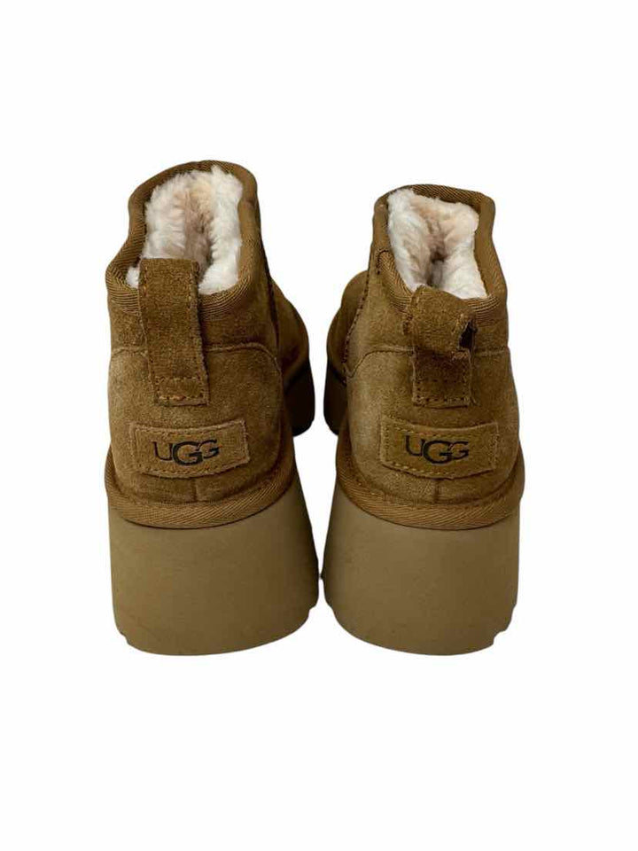 Shoe Size 9 Ugg Tan Suede Boots