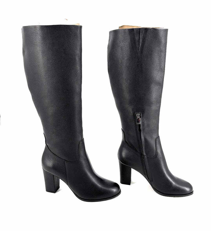 Shoe Size 9 NYDJ Black Leather Boots