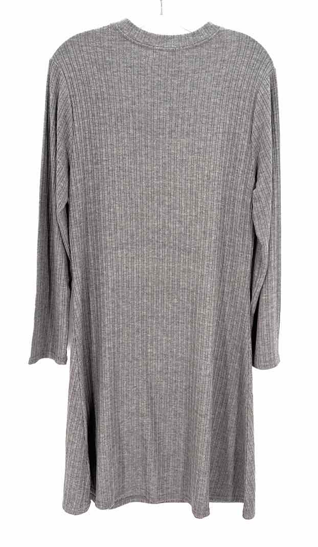 Size M Gray Dress