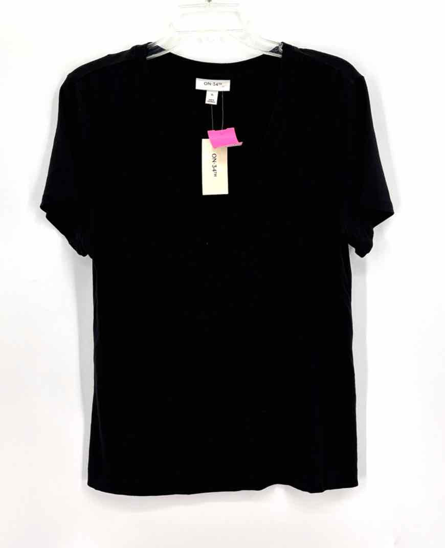 Size XL ON 34TH Black Shirt