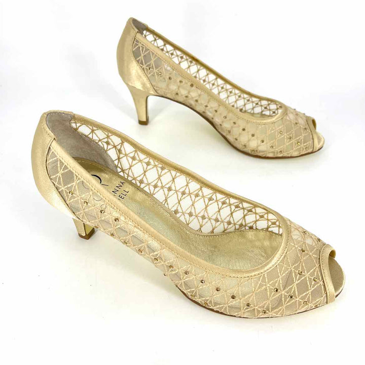 Shoe Size 7.5 Adrianna Papell Gold Mesh Pumps