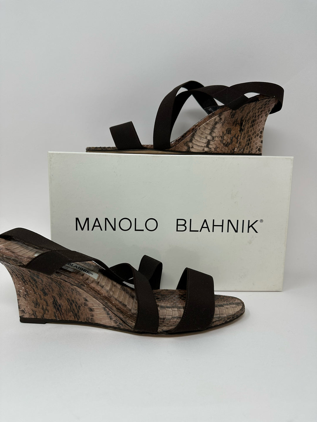 Shoe Size 10.5 MANOLO BLAHNIK Tan Luxury - Sandals