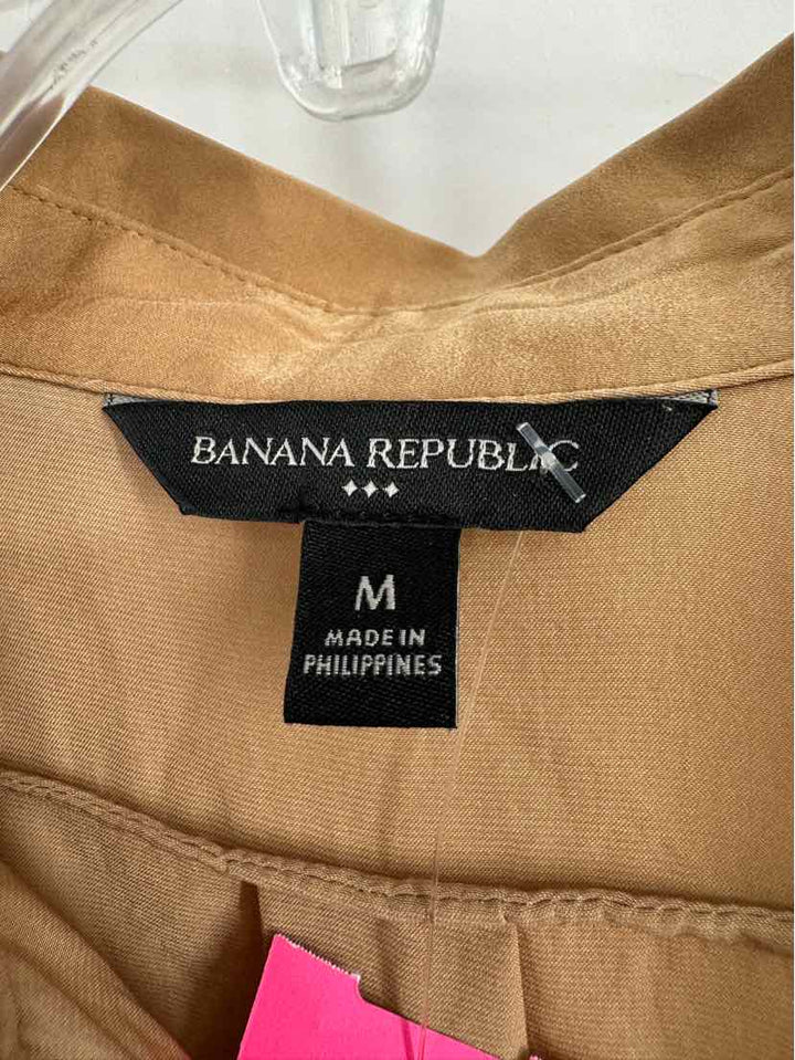 Size M Banana Republic Brown Shirt