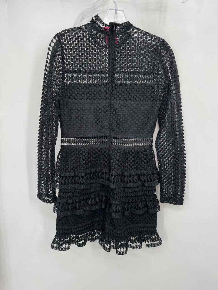 Size M ROMEO & JULIET Black Lace Dress