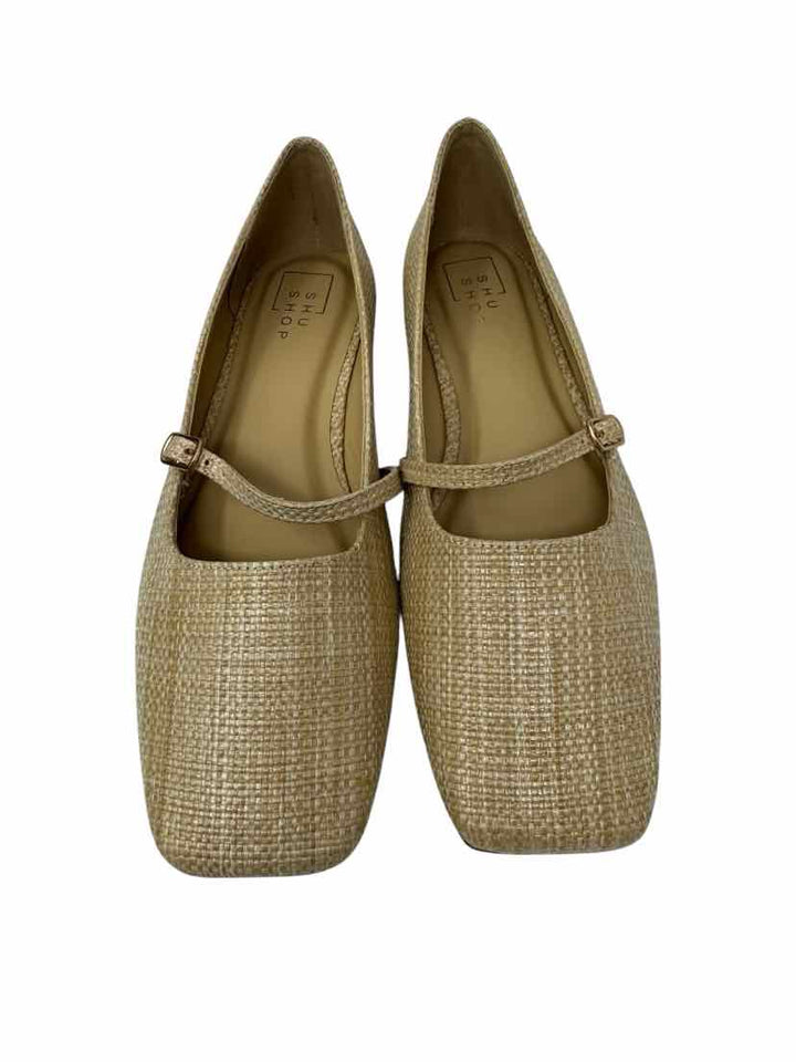 Shoe Size 8.5 Tan Flats