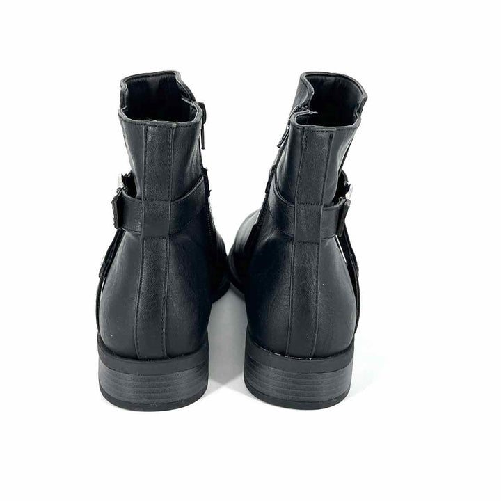 Shoe Size 8.5 GUESS Black Faux Leather Boots