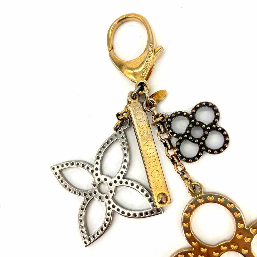 Louis Vuitton Luxury - Pendant